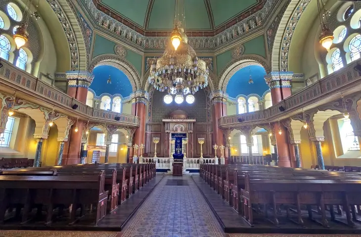 Sofya Sinagogu iç mekanı Bulgaristan